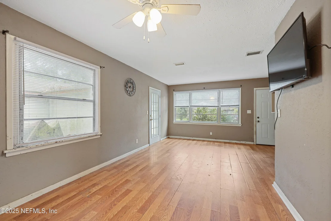 Photo of 3527 OLEANDER Street