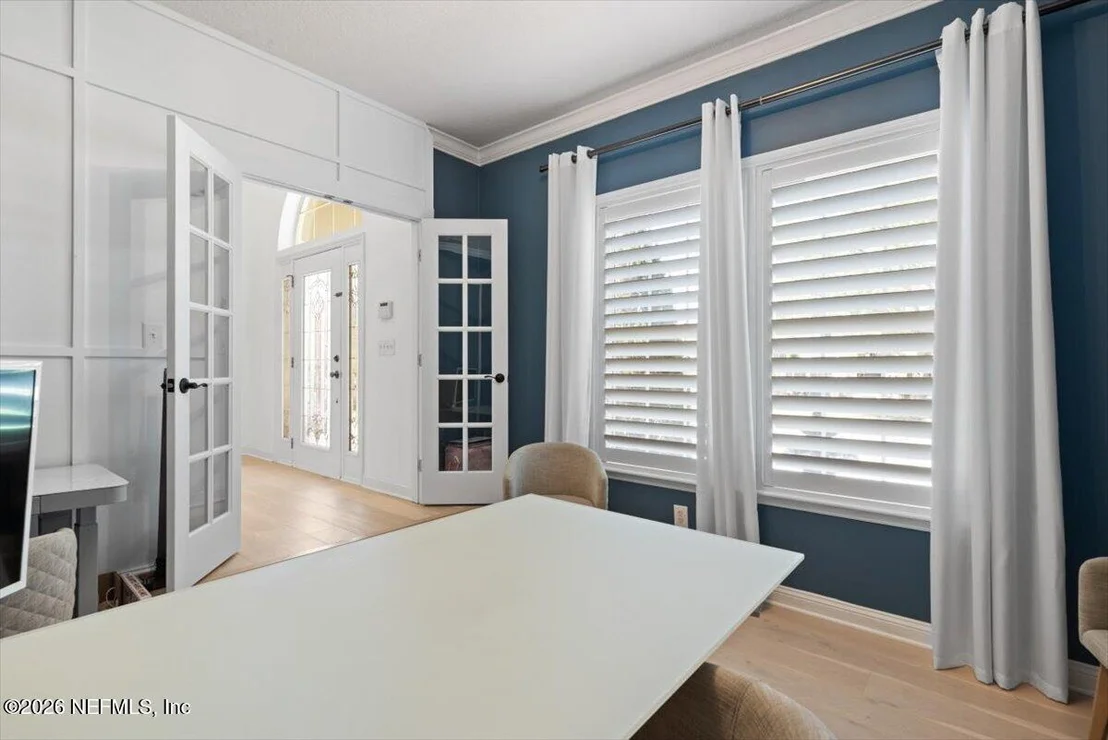 Photo of 844 EAGLE POINT Drive