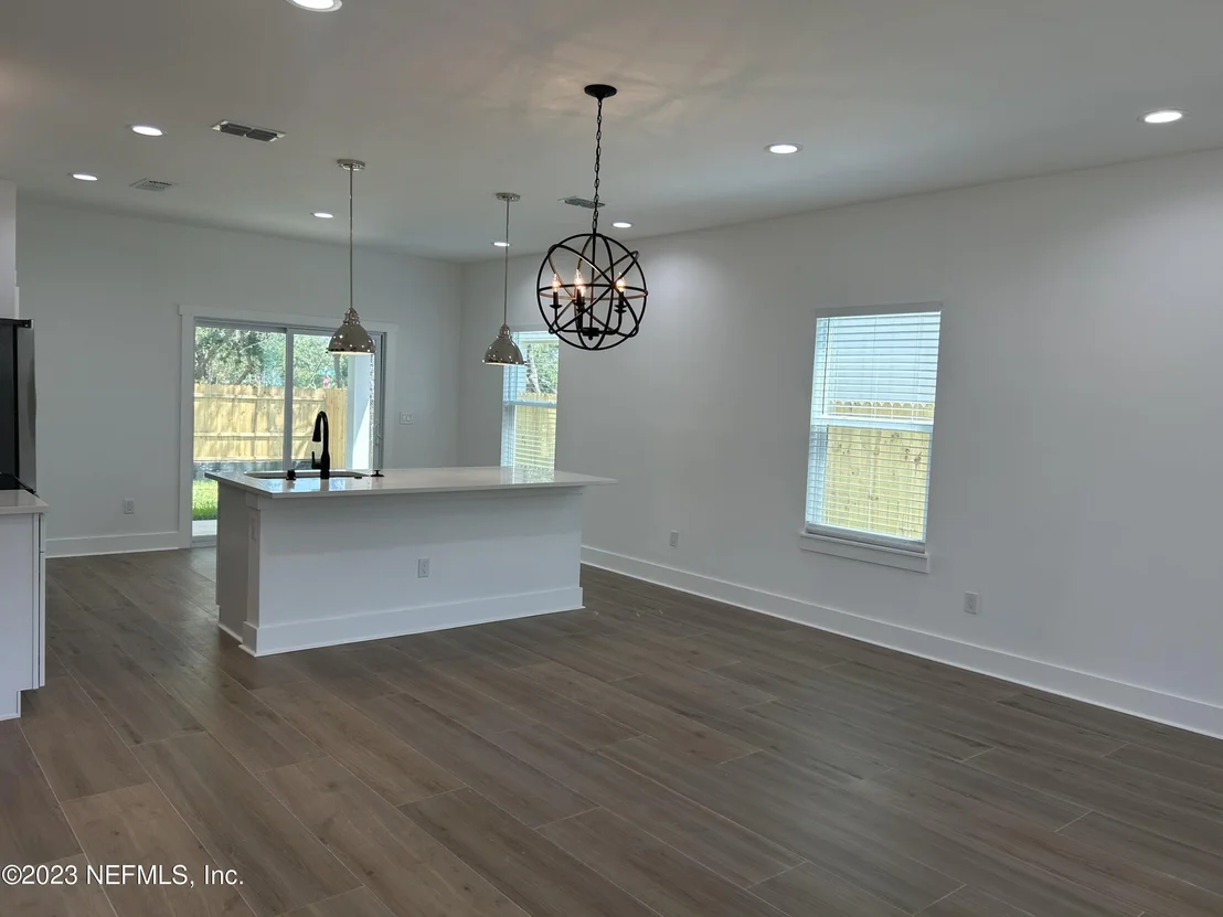 Photo of 504 NINETEENTH Street