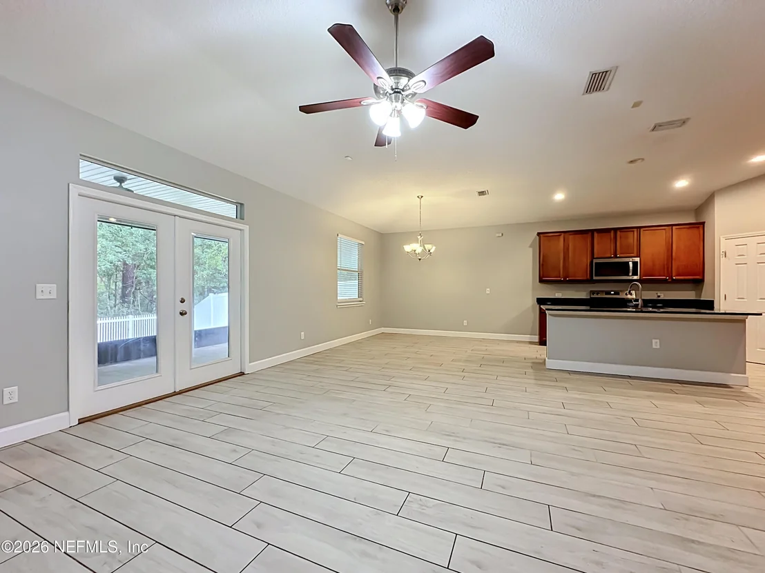 Photo of 318 CANDLEBARK Drive