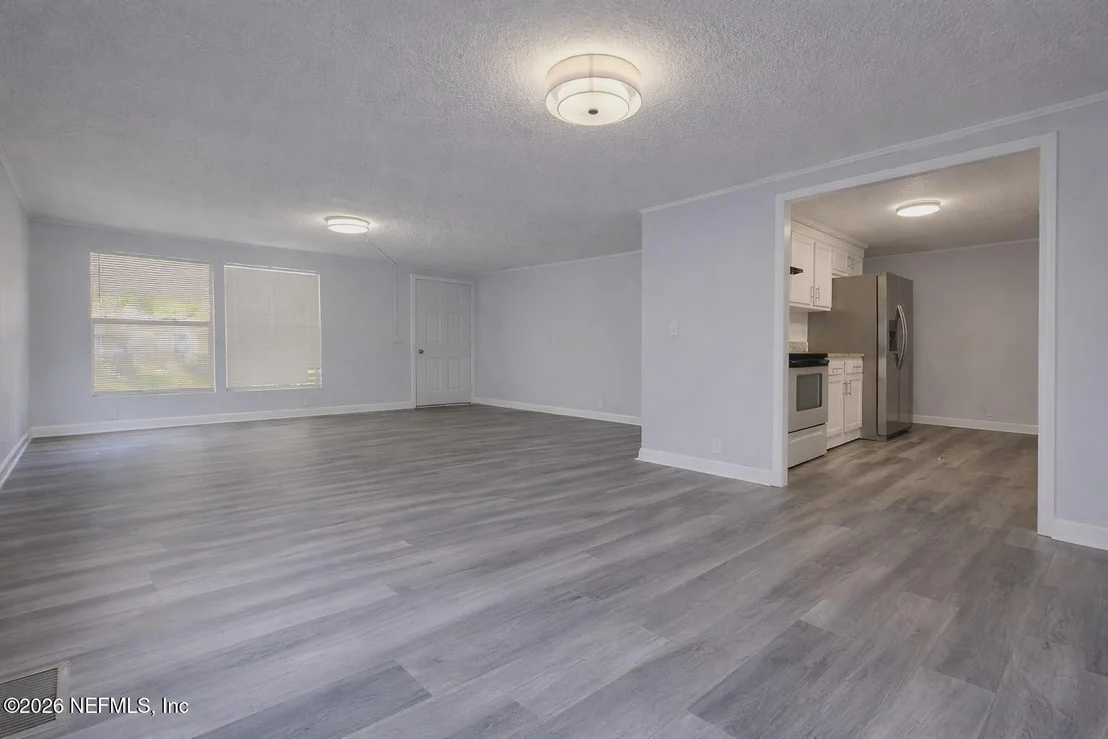 Photo of 1104 HARMONY Drive N