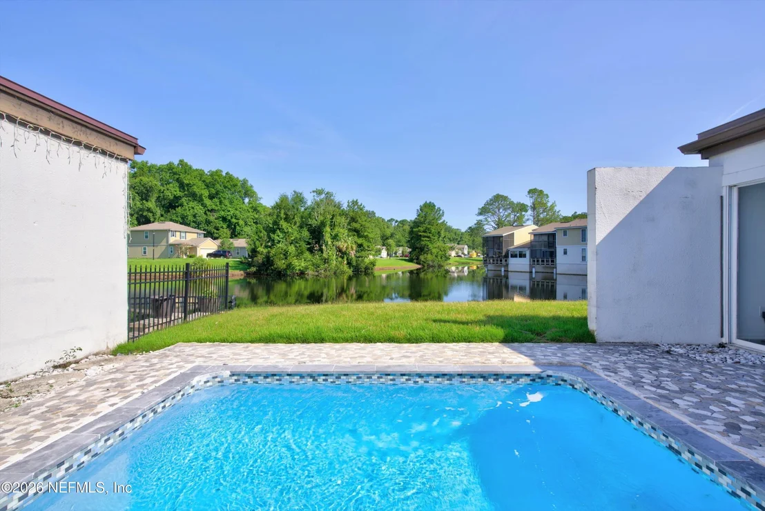 Photo of 7812 LINKSIDE Drive