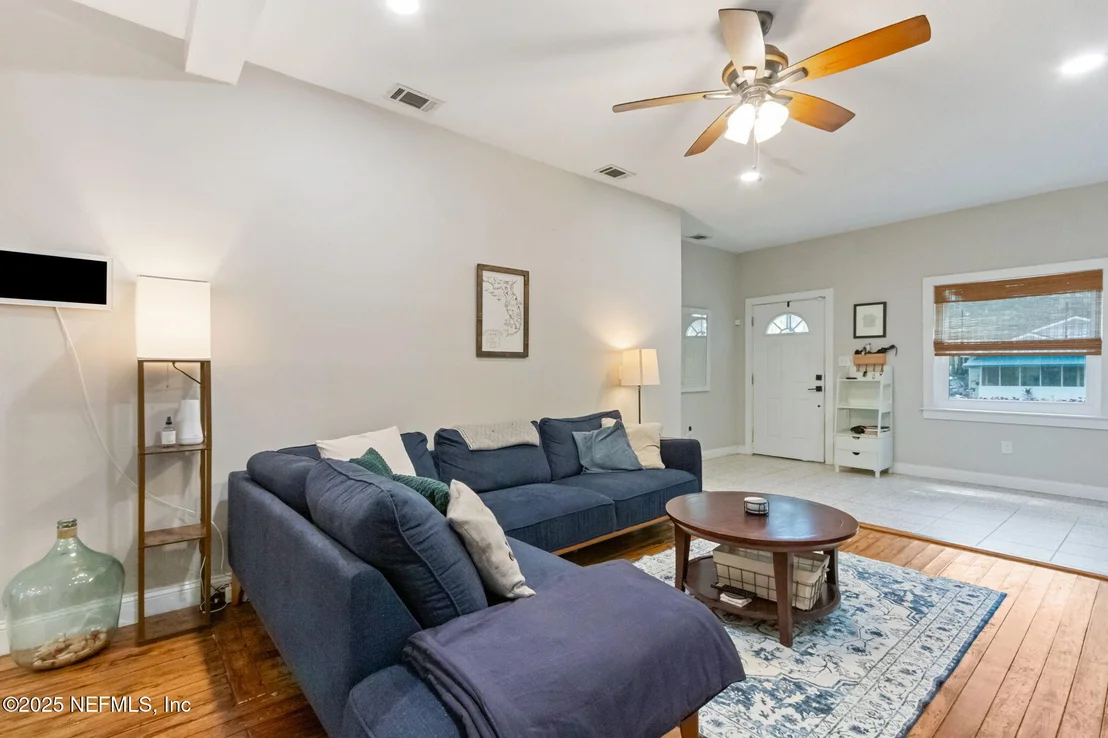 Photo of 1028 CONGLETON Terrace