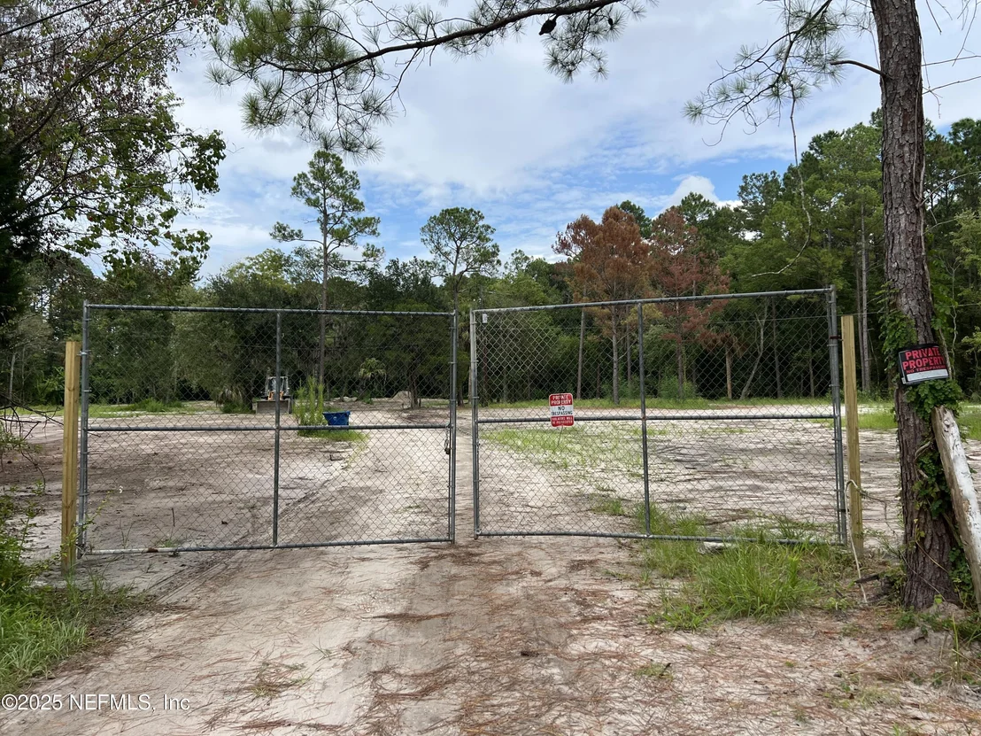 Photo of 921 COLE Road
