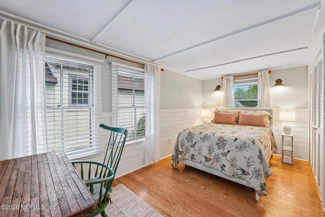 Photo of 249 CHARLOTTE Street