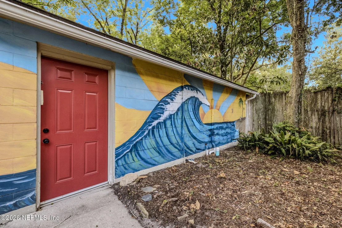 Photo of 1335 MURRAY Drive