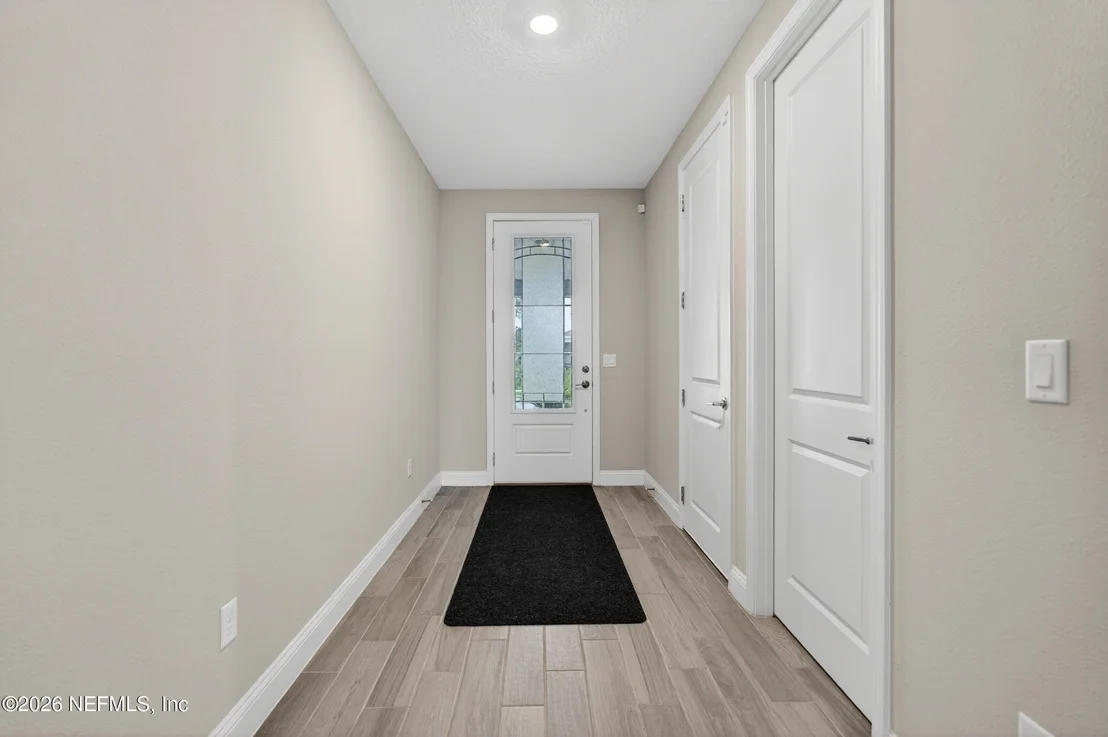 Photo of 253 RIDGEWIND Drive