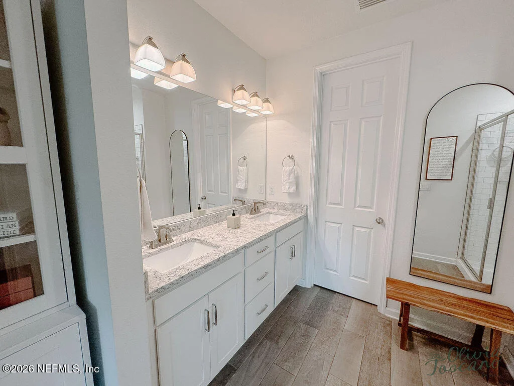 Photo of 1078 PERSIMMON Drive