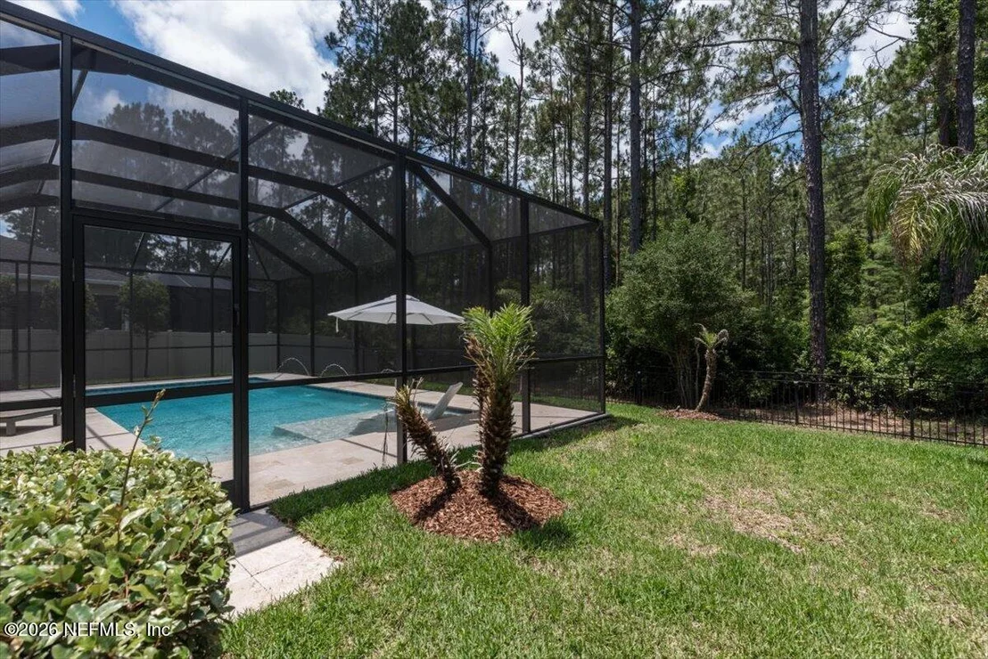 Photo of 472 GLORIETA Drive