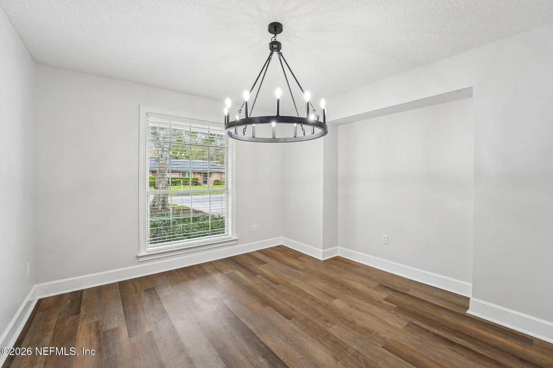 Photo of 1607 SHEFFIELD Place