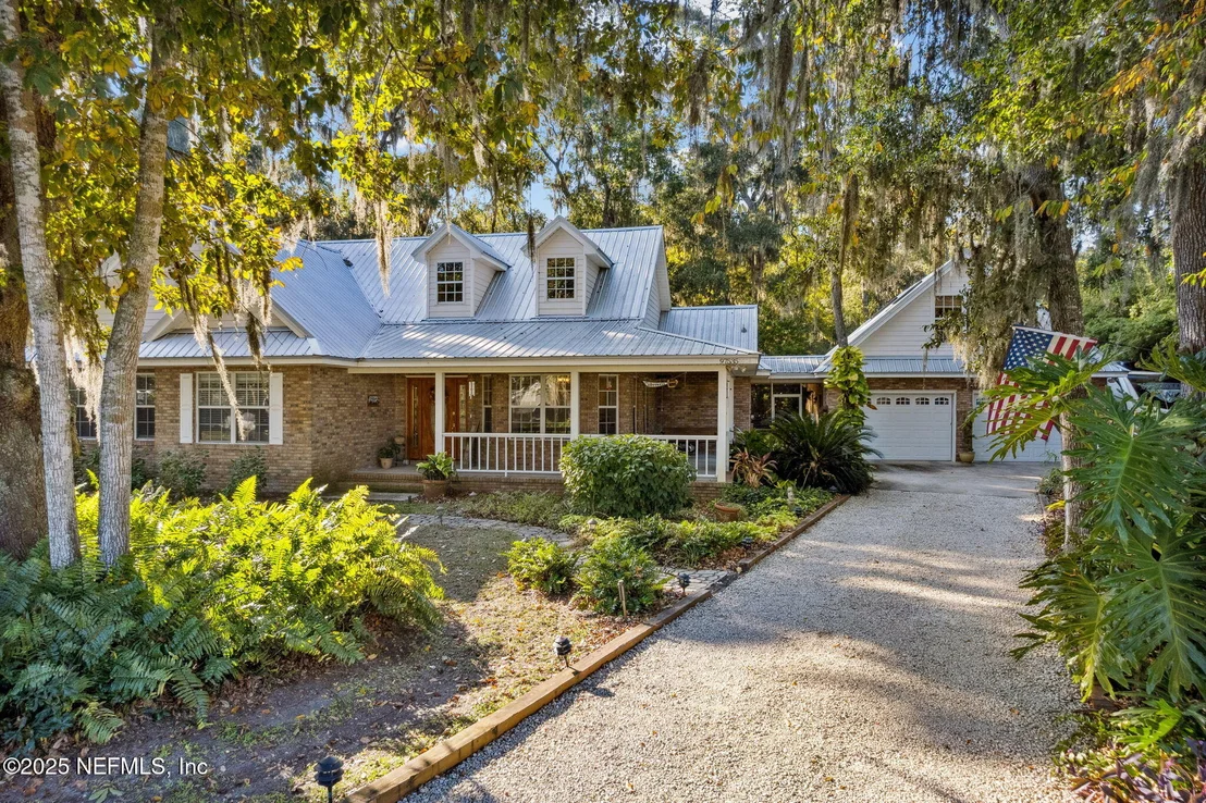 Photo of 97535 PIRATES POINT Road