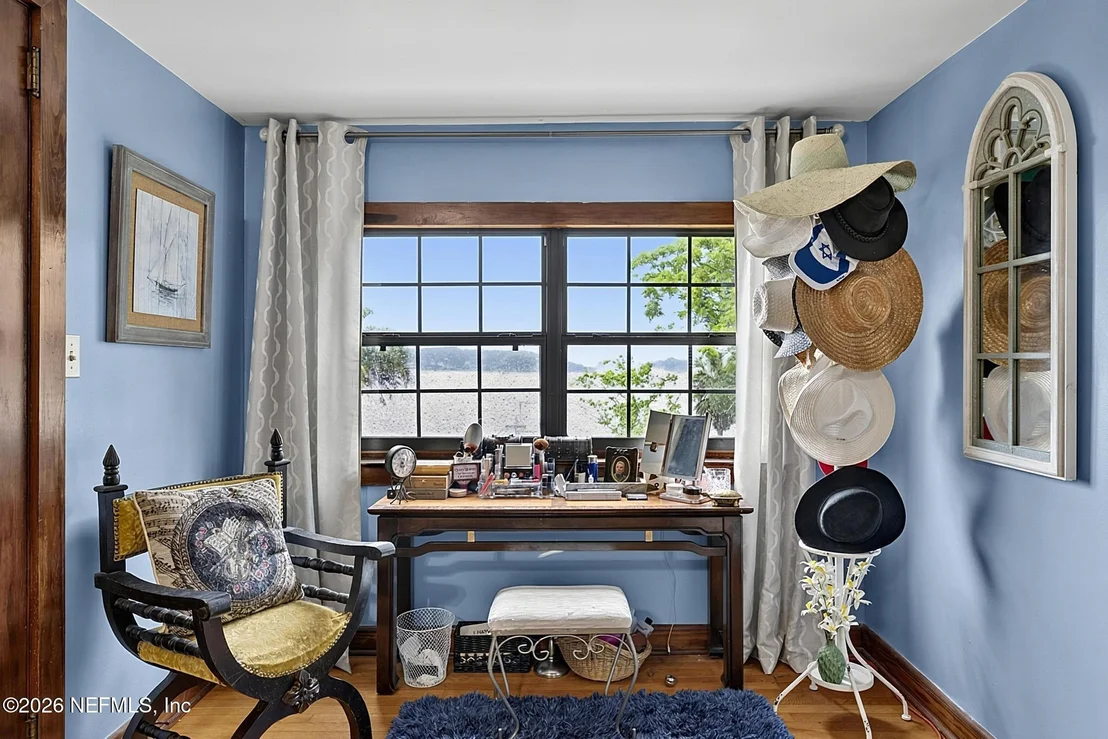 Photo of 1375 CEDAR BAY Road