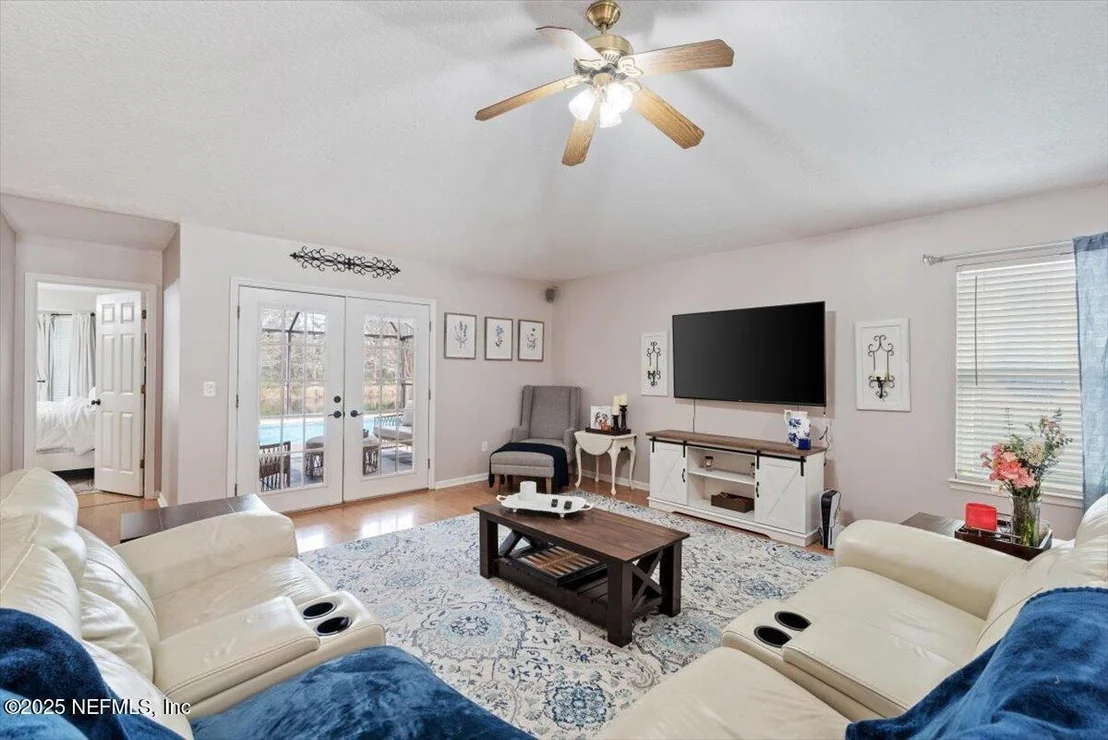 Photo of 184 SOUTHLAKE Drive