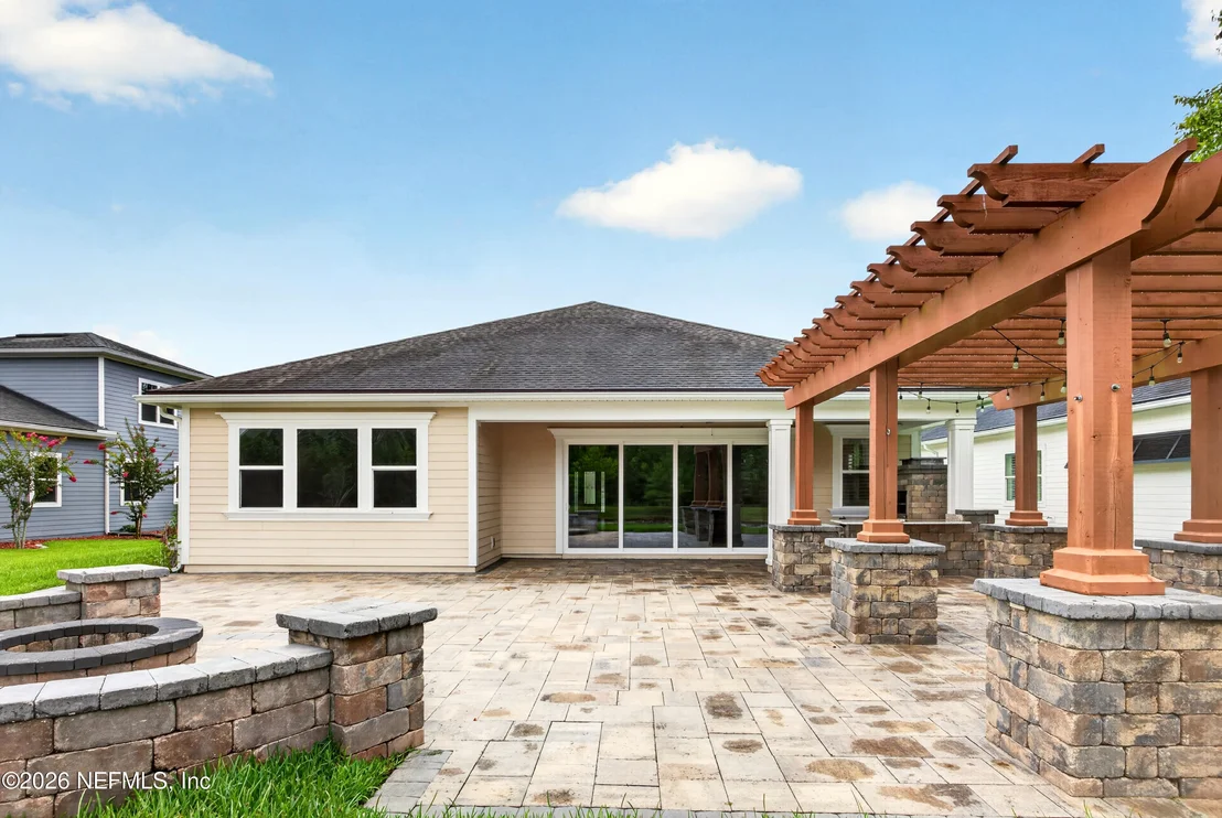 Photo of 186 FRESHWATER Drive