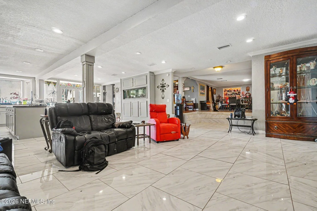 Photo of 6964 RAMOTH Drive