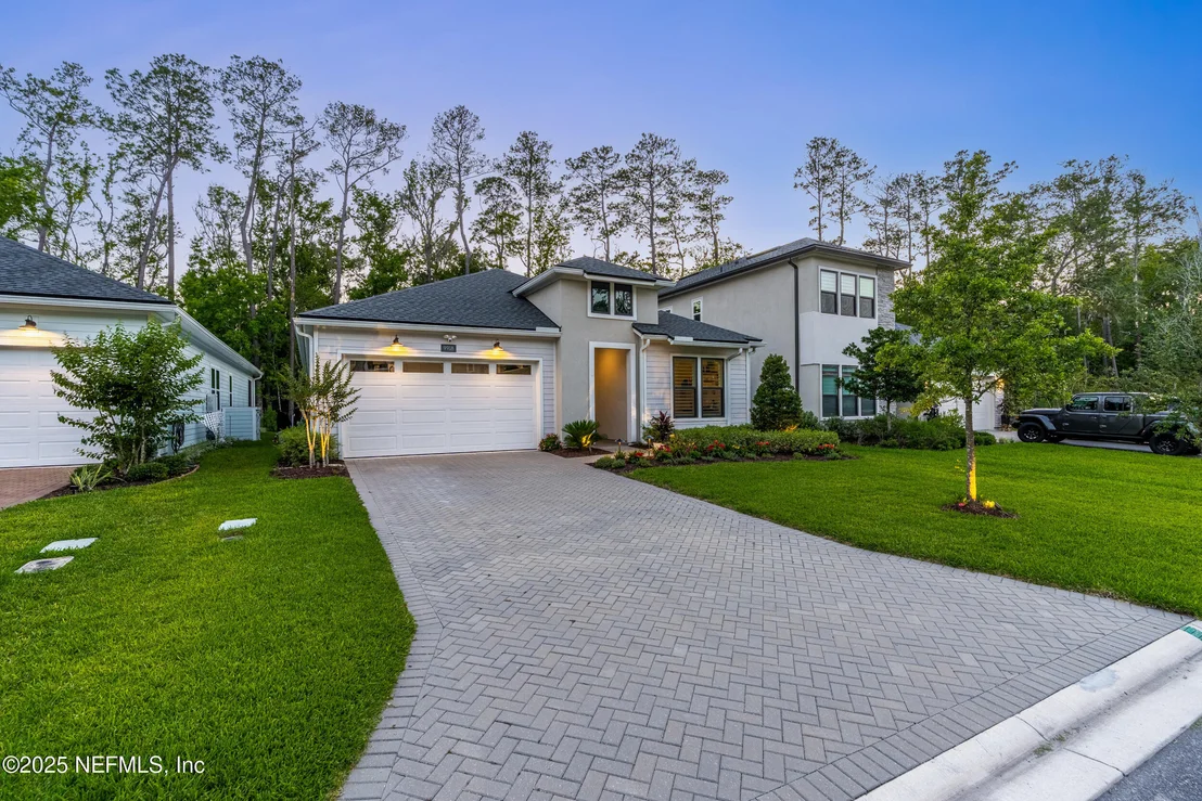 Photo of 9918 FILAMENT Boulevard