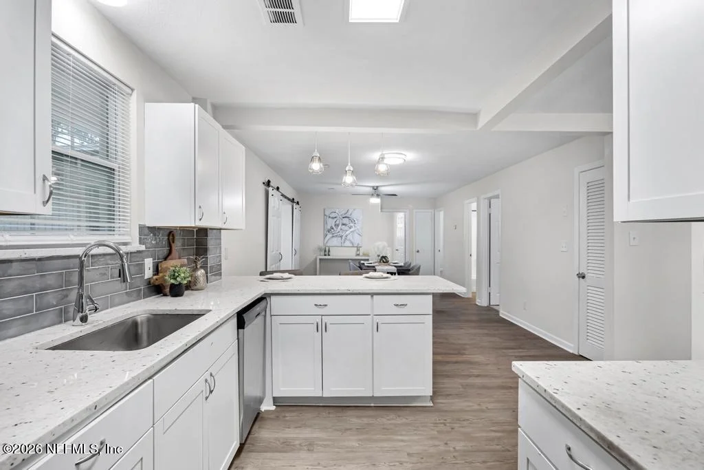 Photo of 3055 OAK Road