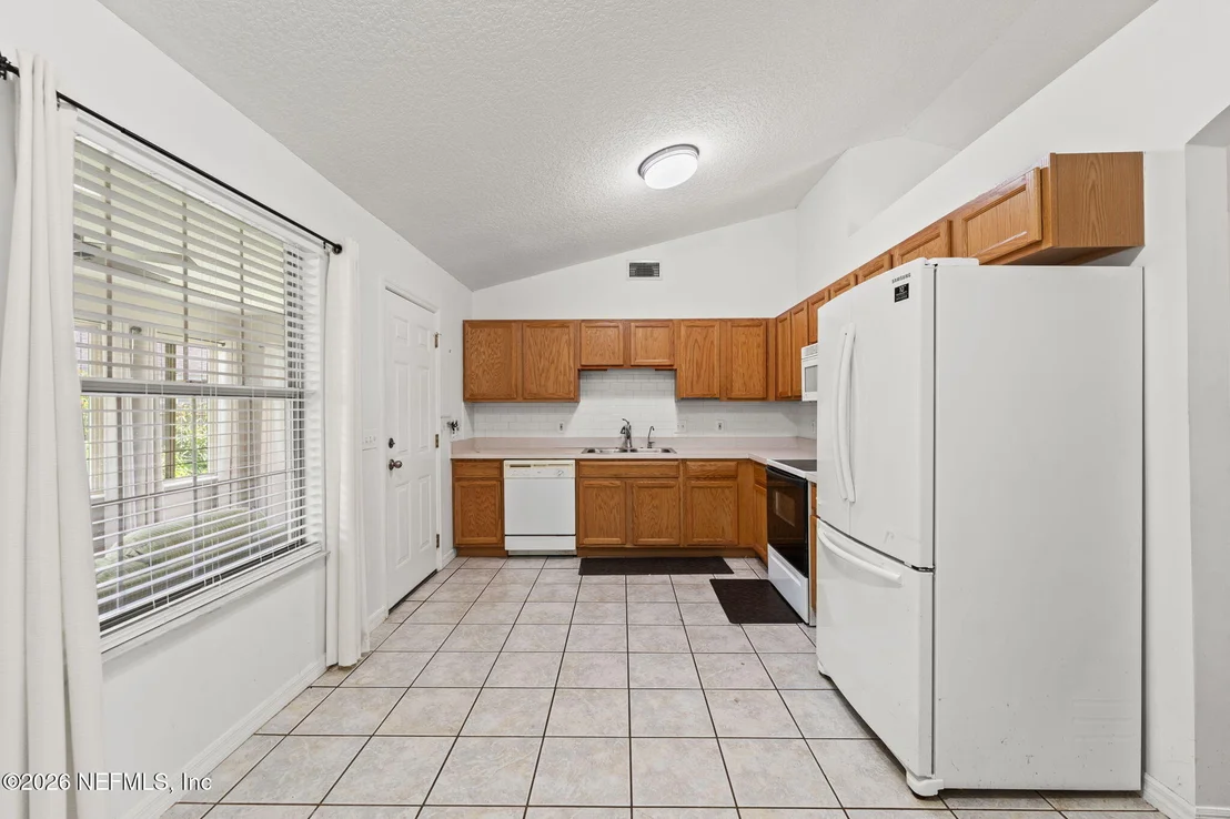 Photo of 489 TIMBERLANE Drive
