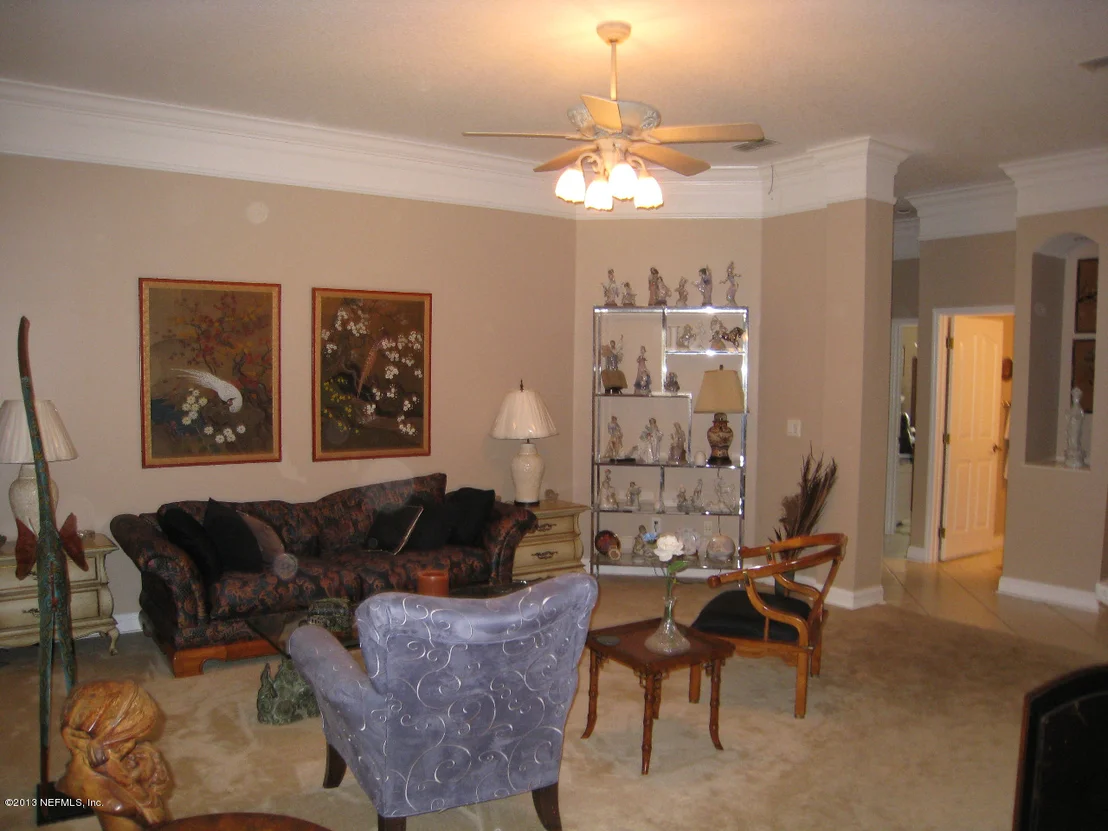 Photo of 607 CINDY Court