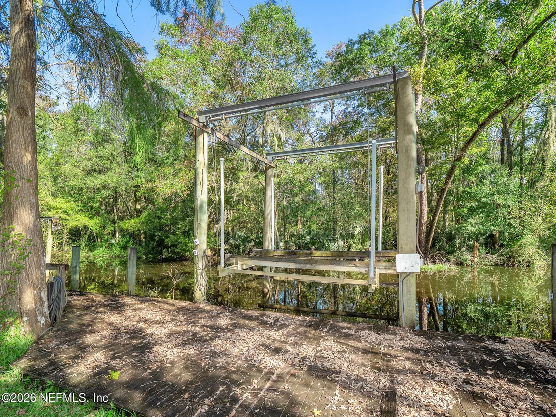 Photo of 5911 HYDE PARK Circle