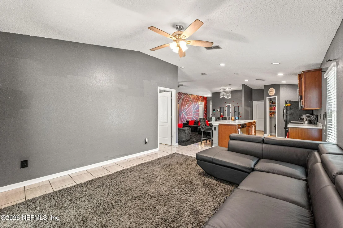Photo of 5754 ROYALTY Road