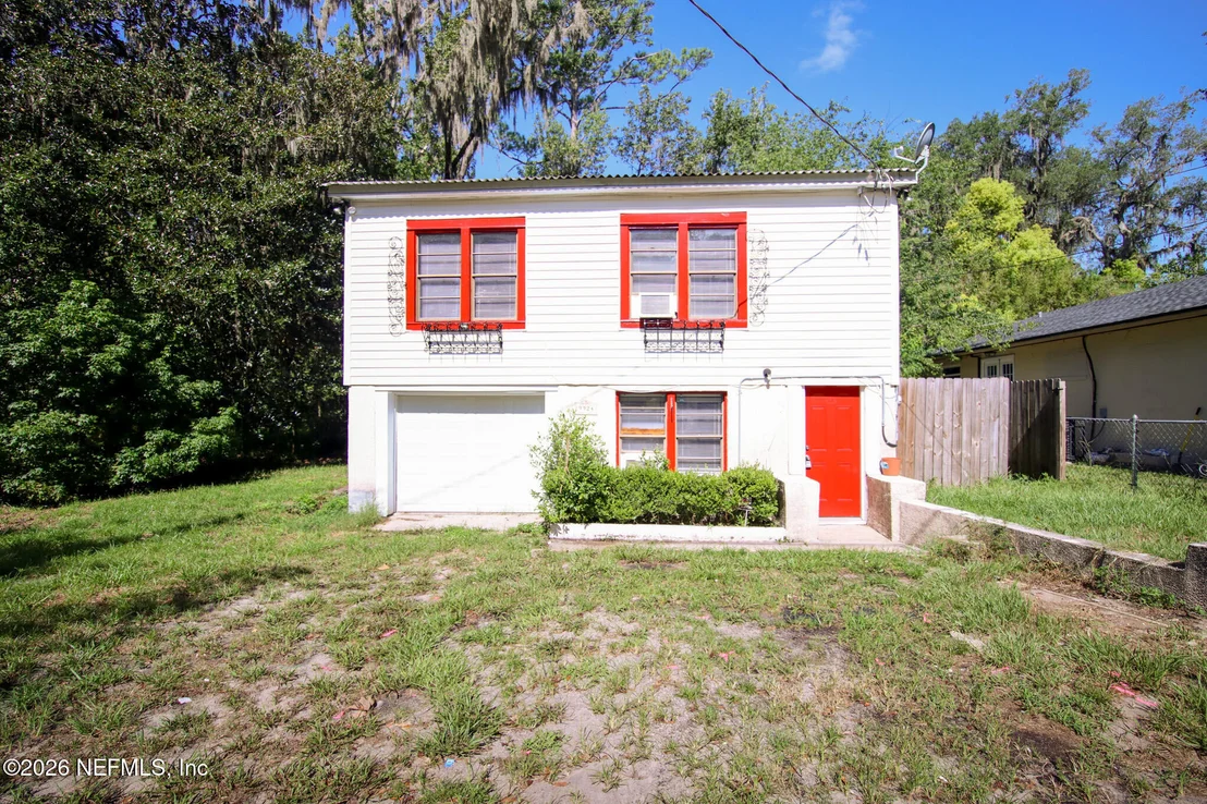 Photo of 9924 SUNSET Drive