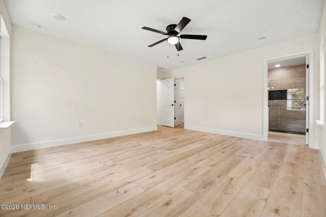 Photo of 1205 SAINT CLAIR Street