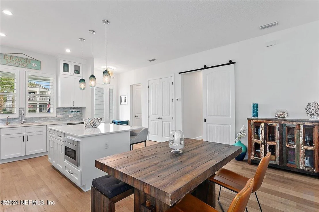 Photo of 150 OCEANVIEW Drive