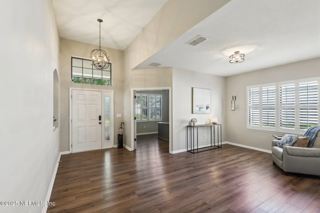 Photo of 191 CORNWALL Drive