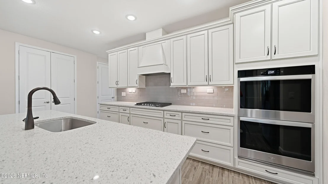 Photo of 352 RUSTIC MILL Drive