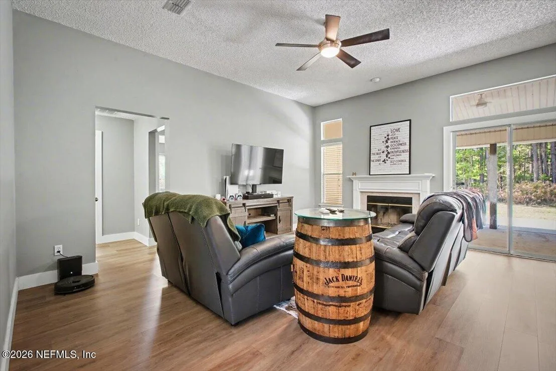 Photo of 96235 SWEETBRIAR Lane