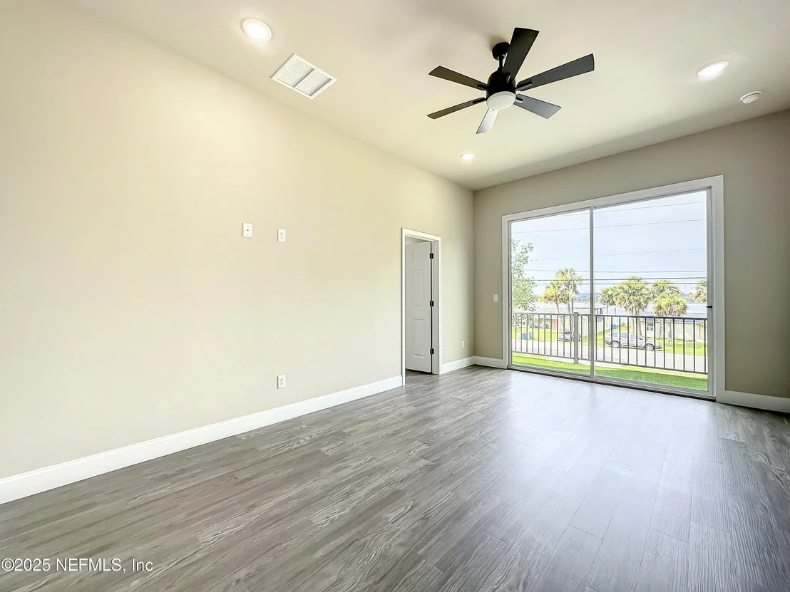 Photo of 5765 HECKSCHER Drive