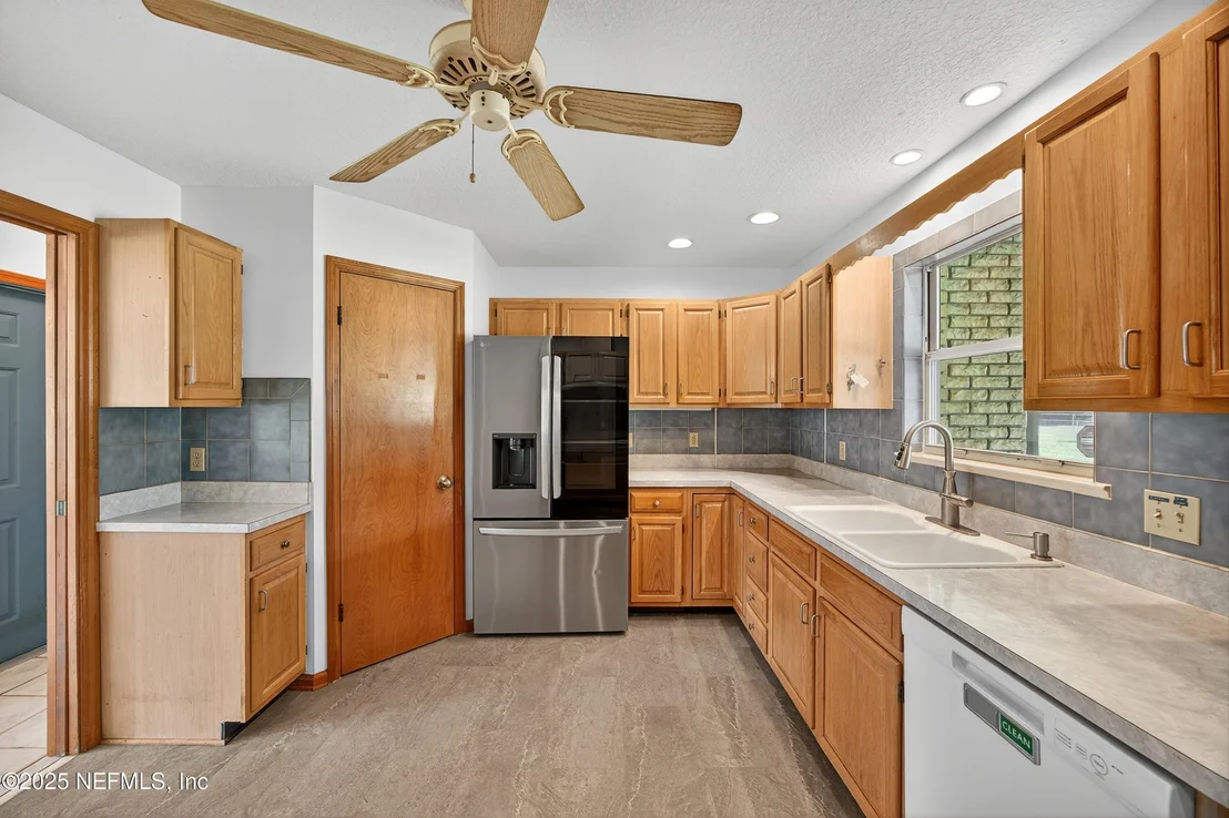 Photo of 4041 SADDLEHORN Trail