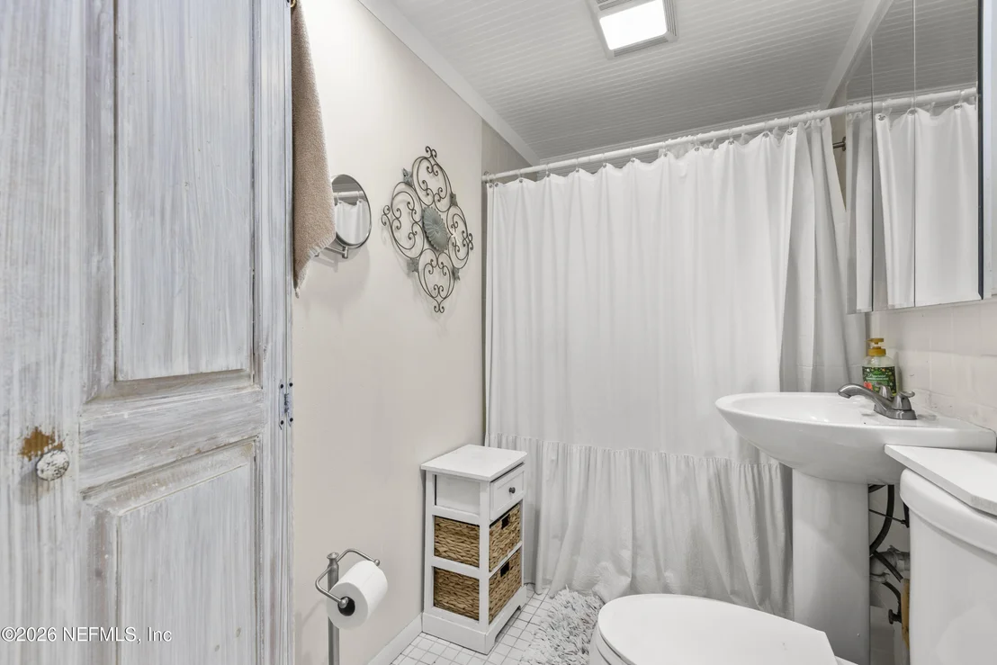 Photo of 155 RODDY Road