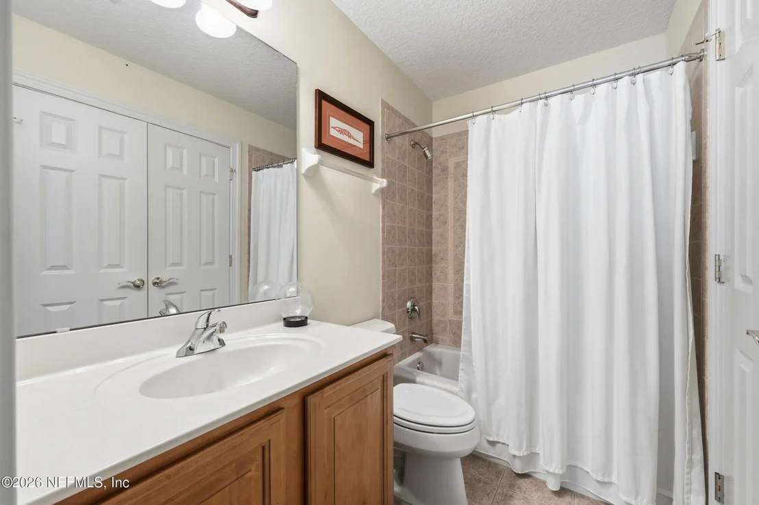 Photo of 376 N LOMBARDY Loop