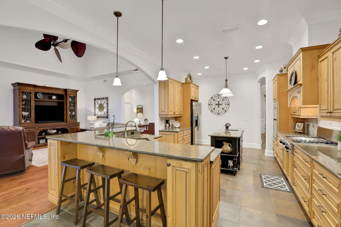 Photo of 696 FREDERIC Drive