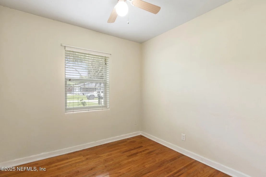 Photo of 10435 STONE Road