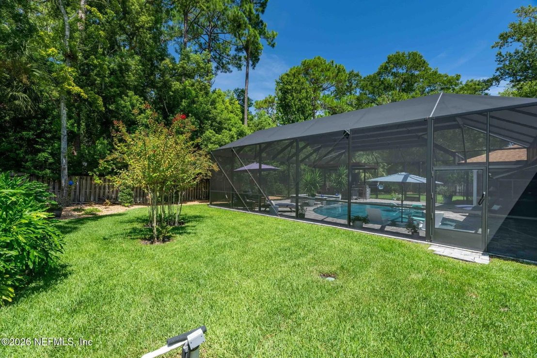 Photo of 8148 BLUE JAY Lane