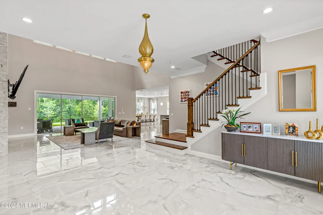 Photo of 10511 SILVERBROOK Trail