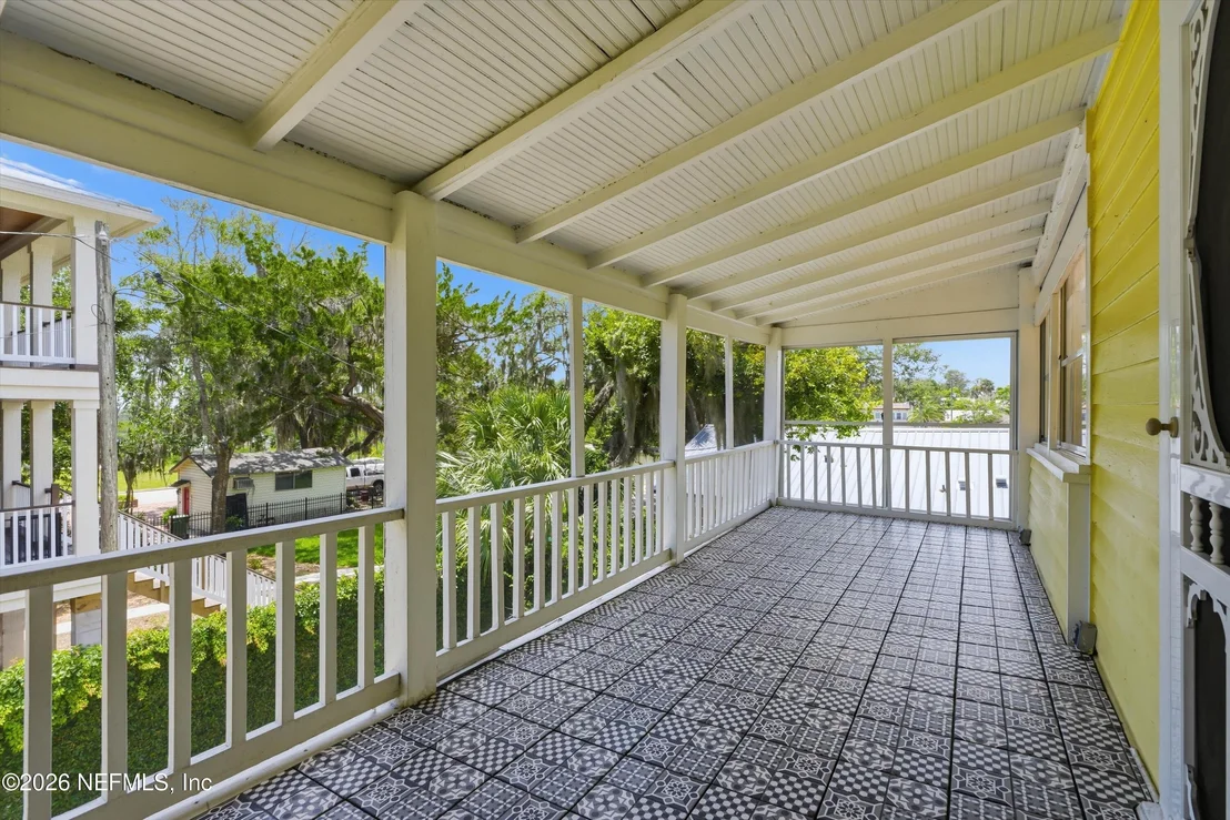 Photo of 348 CHARLOTTE Street
