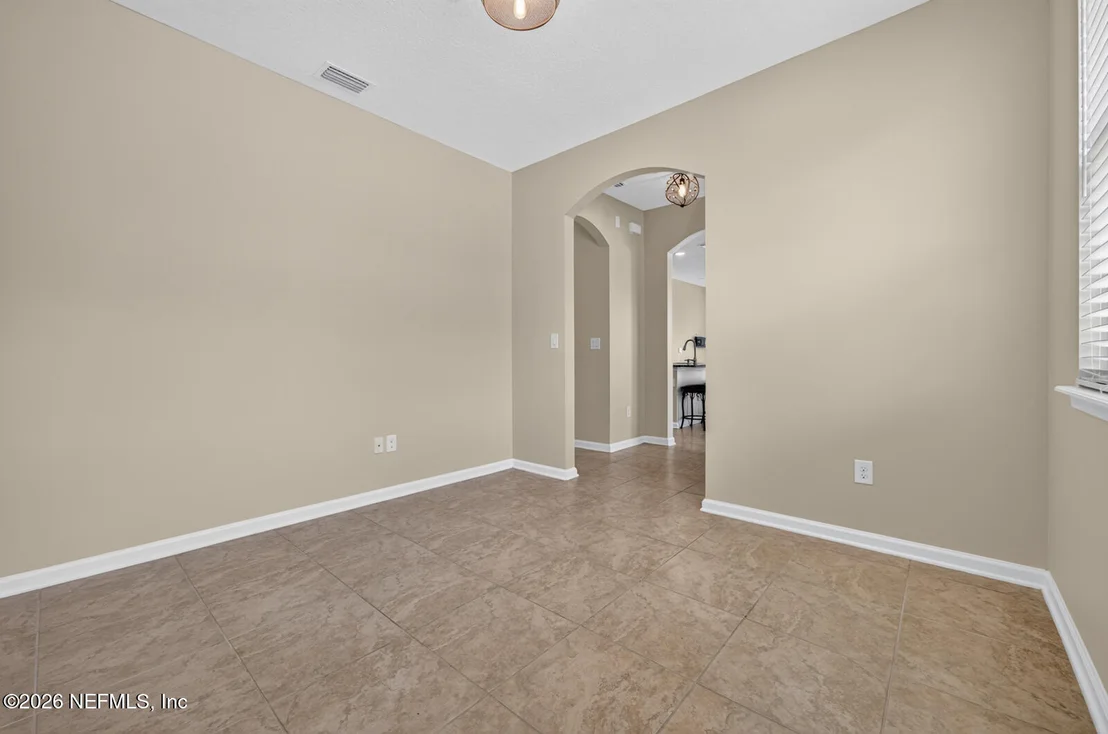 Photo of 84 MONROE Avenue