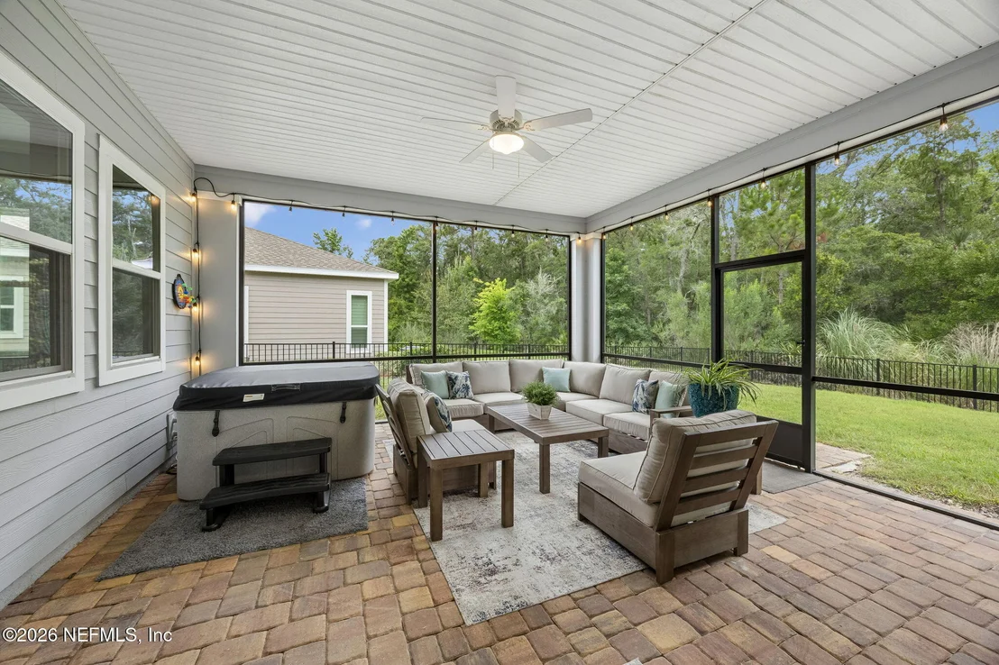 Photo of 323 ASPINWALL Parkway