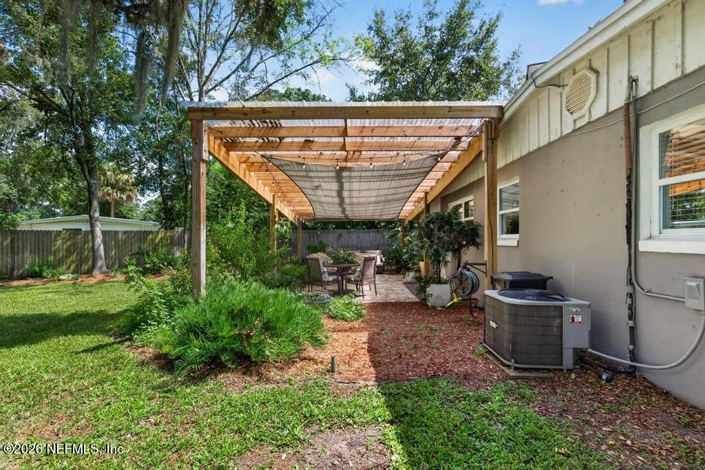 Photo of 1215 LE BRUN Drive