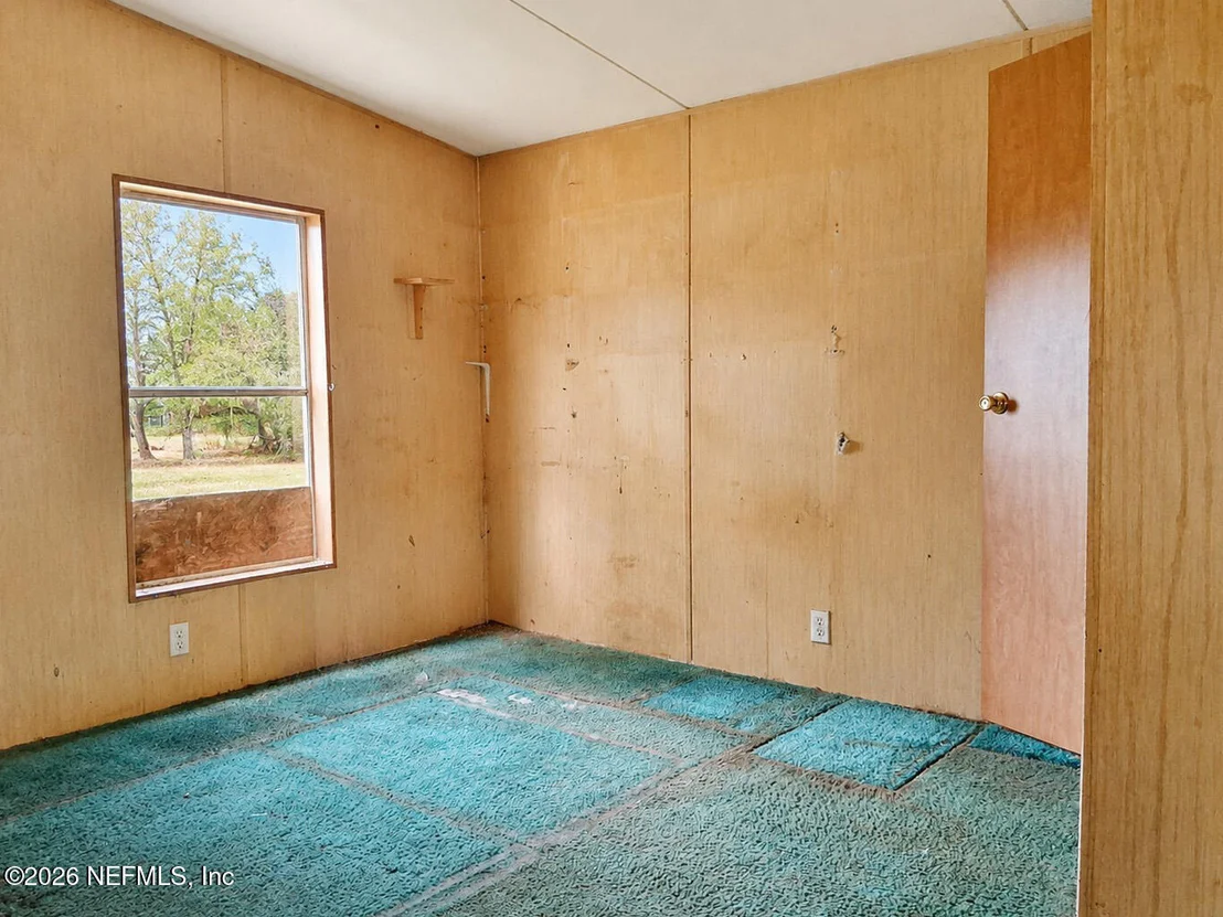 Photo of 106 LAKE SHORE Road