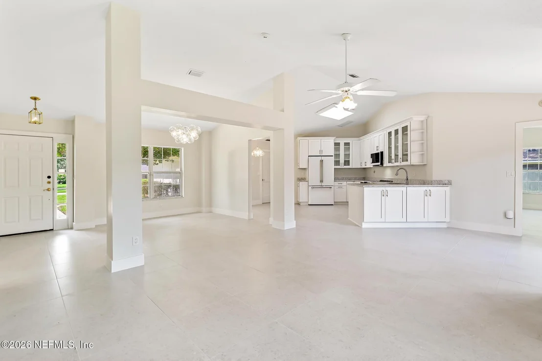 Photo of 832 WHITE EAGLE Circle