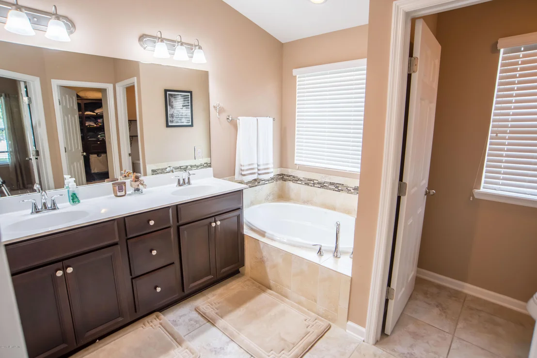 Photo of 50 WINDSTONE Lane