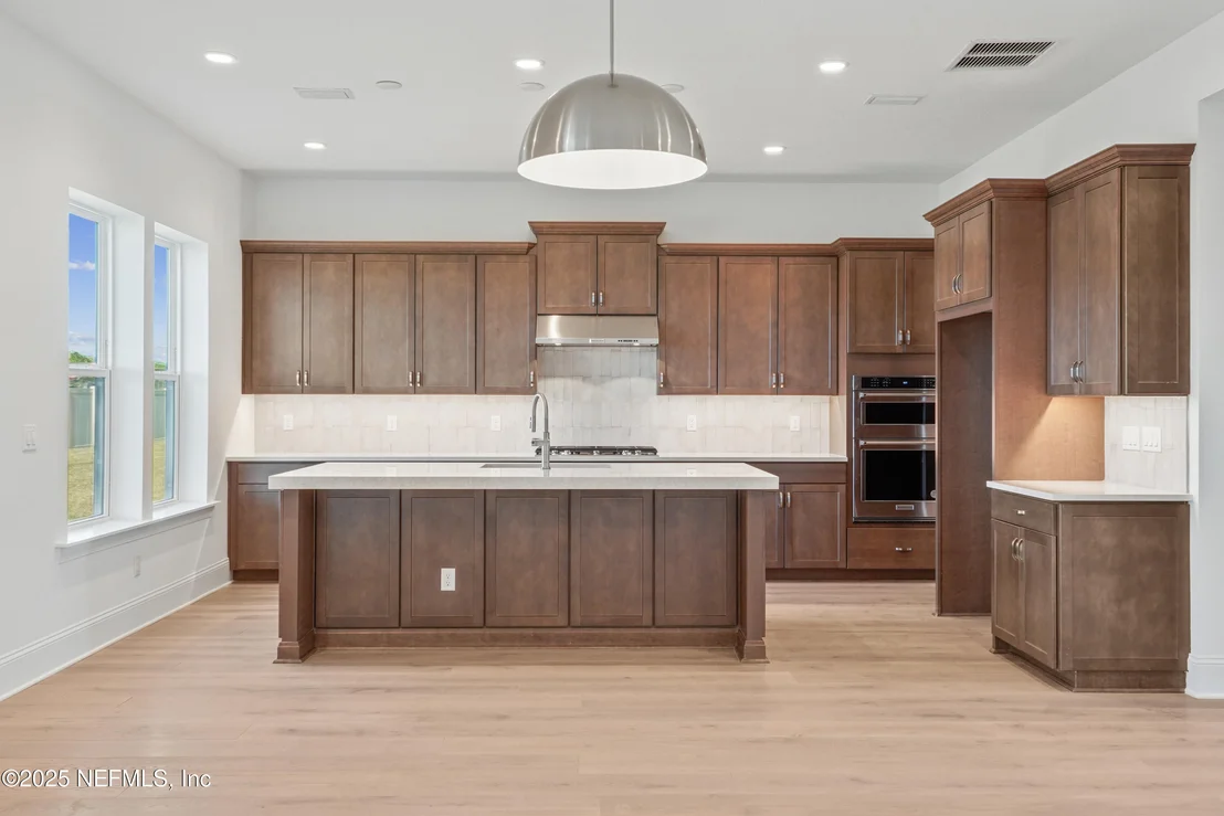 Photo of 300 HILLENDALE Circle