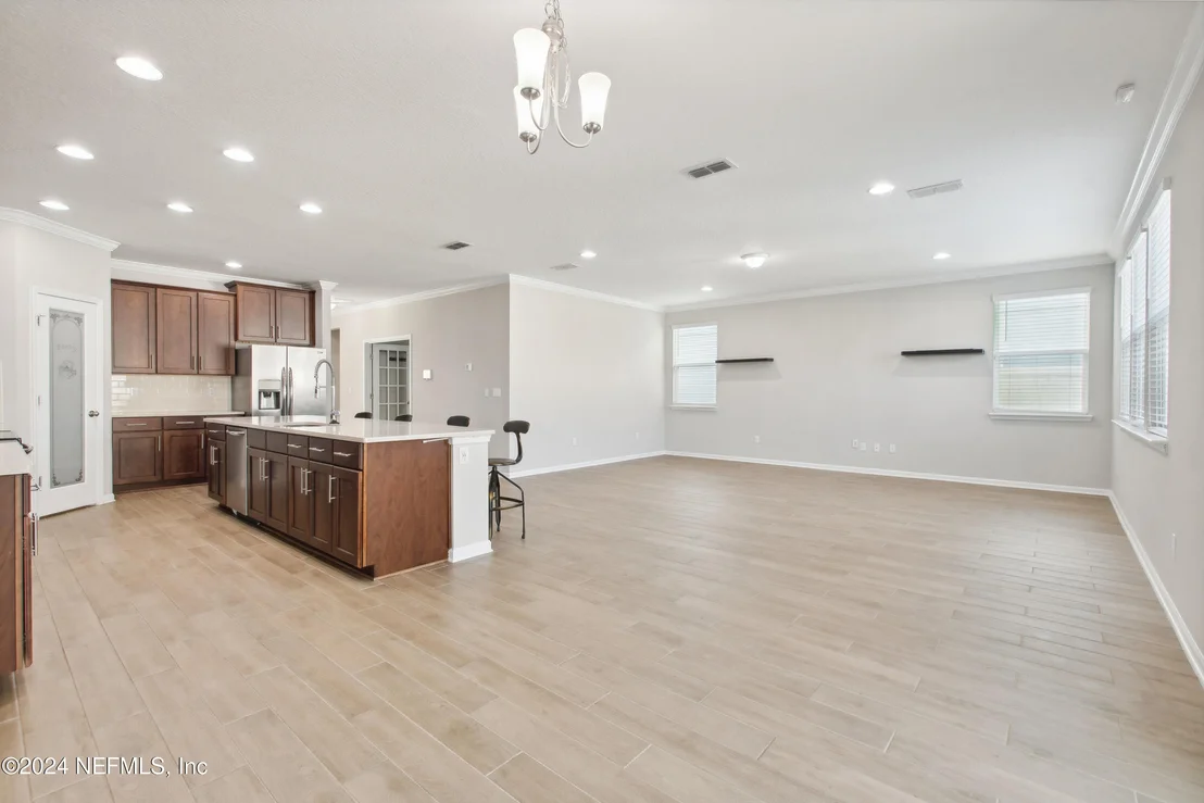 Photo of 8139 DANCING FOX Street