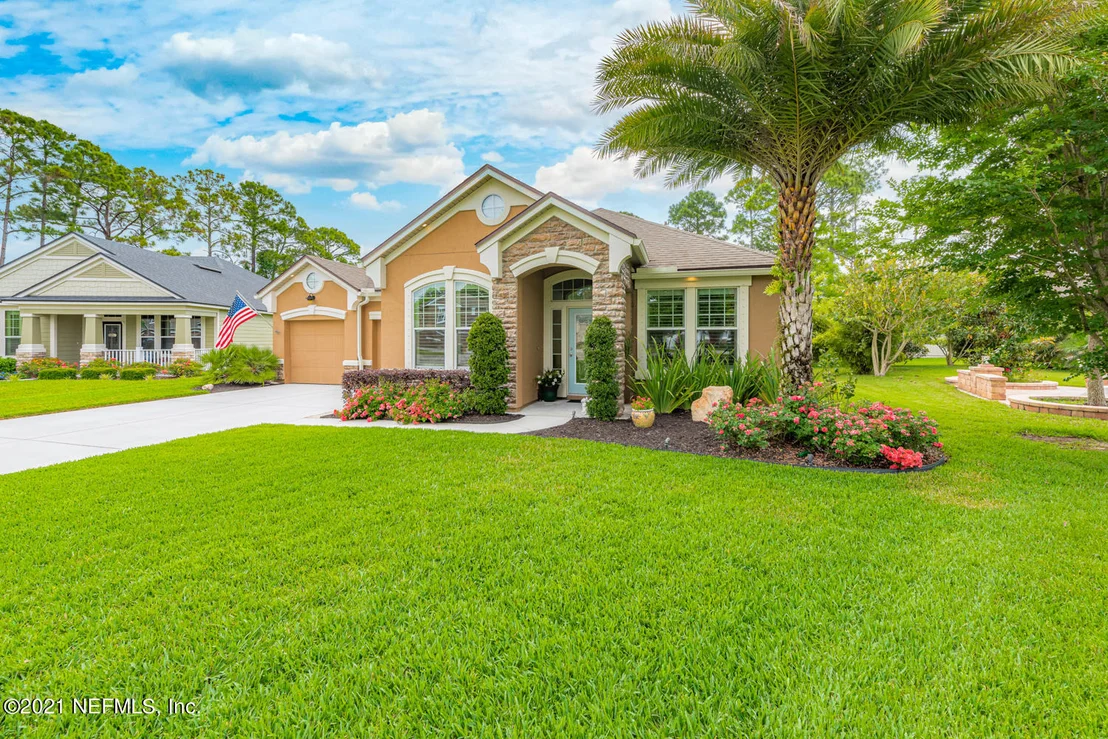 Photo of 215 PLAZA DEL RIO Drive