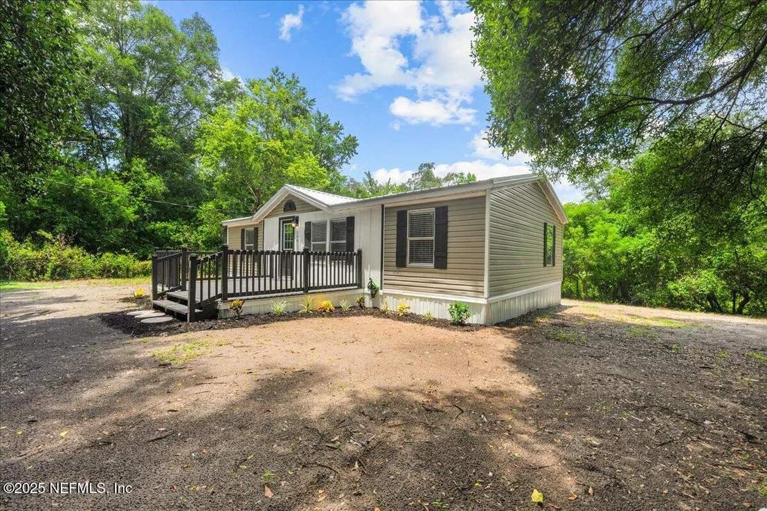 Photo of 146 CROSBY Road